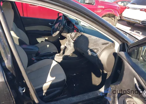 2016 Dodge Dart Sxt из США, поврежденный, VIN 1C3CDFBB1GD605476